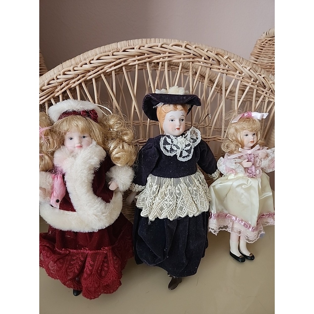 Three Vintage Porcelain Dolls Ornaments 8,5" 8,5" 7" high